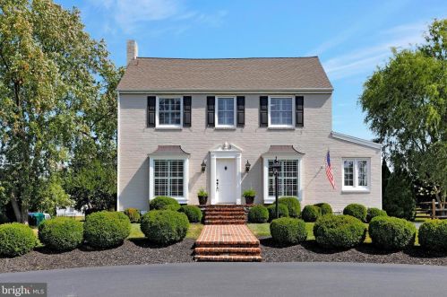 16702 Tammany Ln, Williamsport, MD 21795-1344
