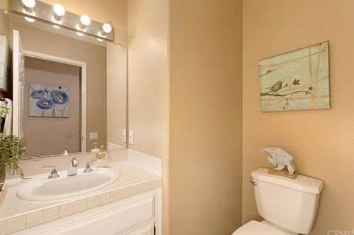 578 Eveningsong Ln, Anaheim CA  92808-1615 exterior