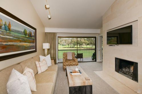 660 Cottage Dr, Fairfield CA  94558-1212 exterior