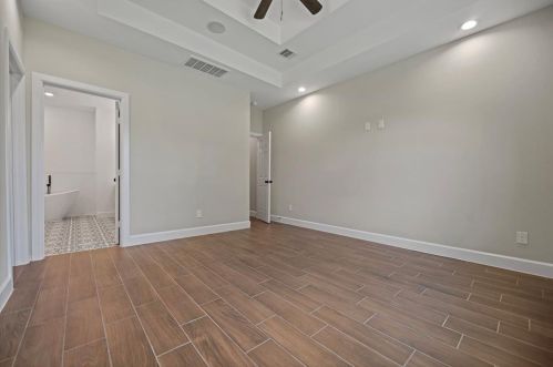 614 Longhorn Trl, Angleton TX 77515-9623 exterior