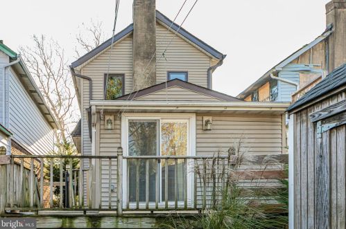 208 Pkwy Ave, Trenton NJ 08618-2749 exterior