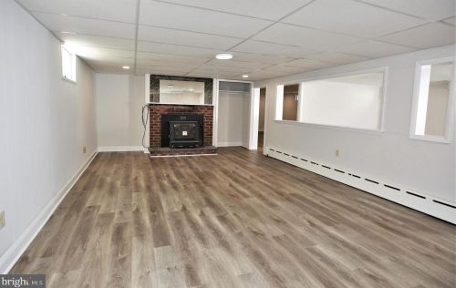 24 Hillside Rd, Princeton NJ  08540-3436 exterior