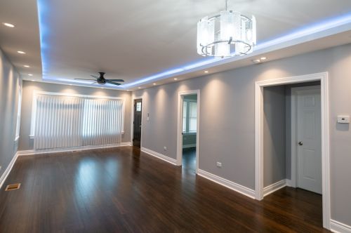 5143 Crystal St, Chicago, IL 60651-1435