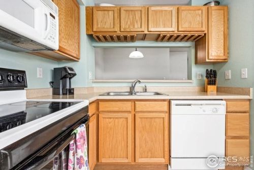 6802 Antigua Dr, Fort Collins CO  80525-6932 exterior