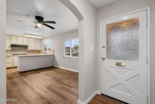 3026 Amarillo Ave, Simi Valley CA  93063-1704 exterior