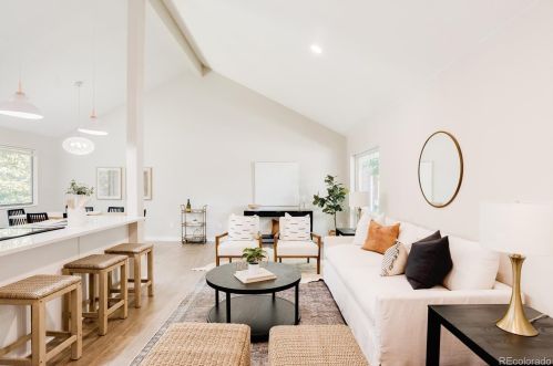 6075 Lima St, Englewood, CO 80111-5803