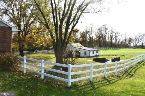 8514 Myersville Rd, Middletown MD  21769-8617 exterior