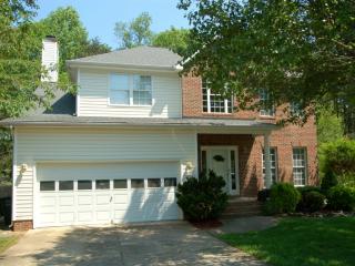 3230 Cheswick Dr, Greensboro, NC 27410-8652