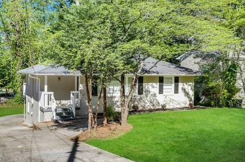 2301 Delowe Dr, Atlanta GA  30344-2127 exterior