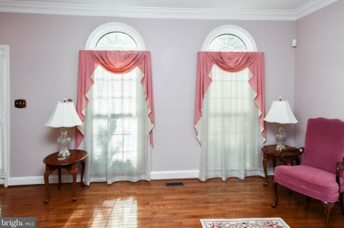 1909 Westchester Dr, Silver Spring MD 20902-3563 exterior