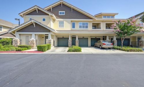 9567 Coney Island Cir, Elk Grove, CA 95758-3646