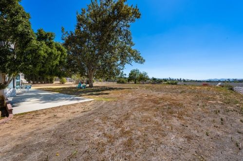 8079 Golden Star Ave, Riverside CA  92506-5710 exterior