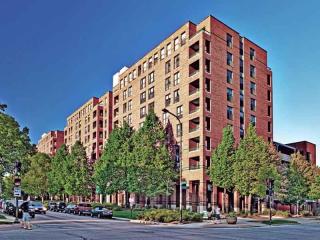 1715 Chicago Ave, Evanston IL  60201-6020 exterior