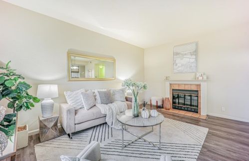 1386 Meadow Ridge Cir, San Jose, CA 95131-3003