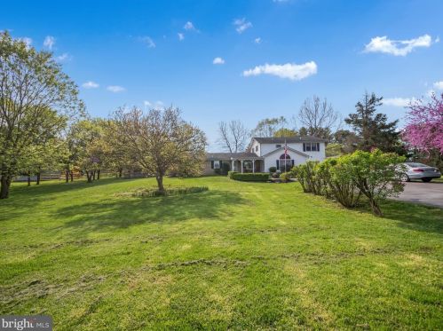 410 Lockhouse Rd, Falling Waters, WV 25419-4719