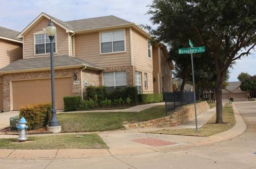 9900 Monastery Dr, Plano TX  75025-6579 exterior