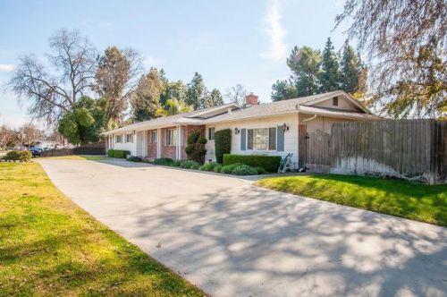 2845 Dartmouth Ave, Visalia, CA 93277-4308