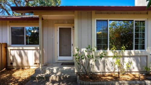 128 Greenbrook Ct, Windsor, CA 95492-9494