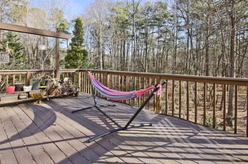 1898 Connemara Dr, Atlanta GA  30341-1565 exterior