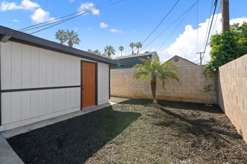 4196 Madrona Rd, Riverside CA  92504-2919 exterior