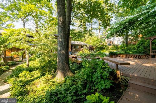 94 Eldrid Dr, Silver Spring MD 20904-2910 exterior