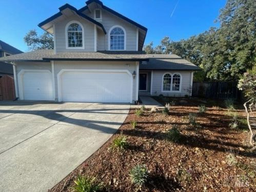 201 Deanna Pl, Windsor, CA 95492-8672