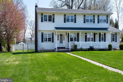 12 Currier Way, Trenton, NJ 08628-1505