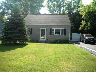 9 Pond St, Plainfield, CT 06374-1748