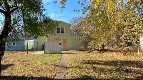 6720 Tapper Ave, Hammond, IN 46324-1636