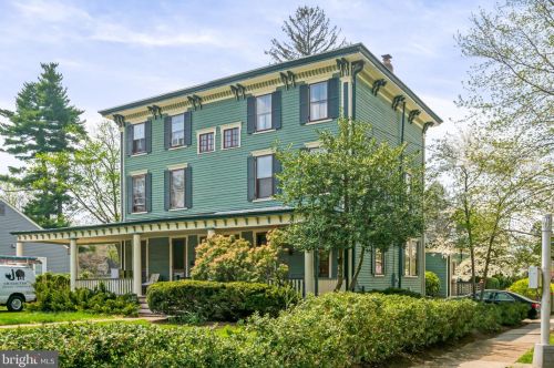 308 Warwick Rd, Tavistock, NJ 08033-3828