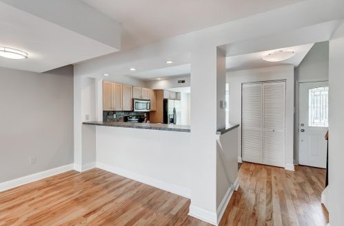 959 Auburnview Dr, Cincinnati OH  45206-2582 exterior