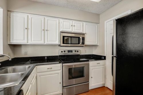 2306 Kenley St, Fort Worth TX  76107-4938 exterior