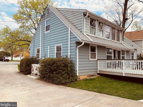 2233 Luzerne Ave, Silver Spring MD 20910-2135 exterior