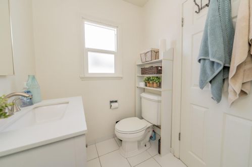 5318 Rochester St, Riverside CA  92504-2136 exterior