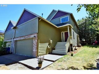 3726 Vesta St, Portland, OR 97219-0401