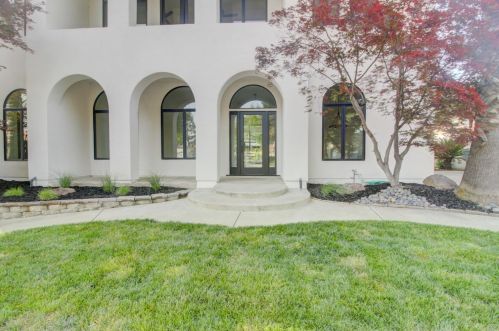 4048 Copper Creek Dr, Modesto, CA 95355-8959
