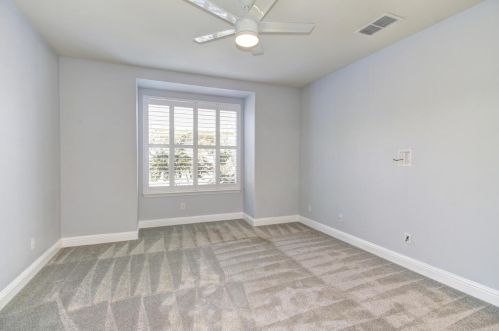 7417 Netherbury Ct, Elk Grove CA  95757-5147 exterior