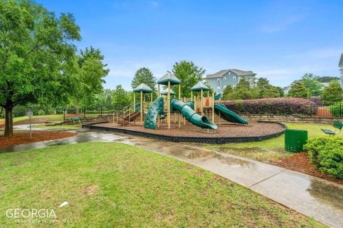 1435 Lakeboat Way, Atlanta GA  30331-8913 exterior