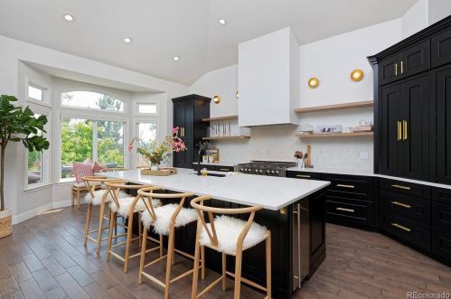 19054 Eagle Ridge Dr, Lakewood, CO 80401