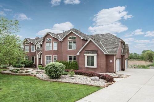 31 Country Ln, Orland Park, IL 60467-7379