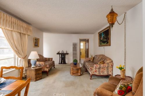 5047 College Ave, Riverside CA  92505-3208 exterior