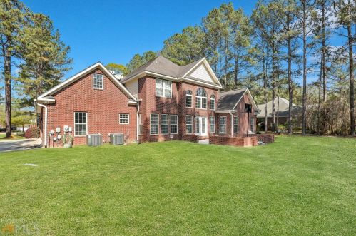 1706 Windsor Rd, Statesboro, GA 30461-0906