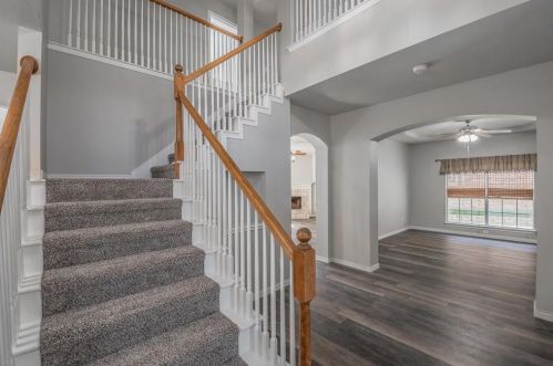 5024 Coral Creek Dr, Fort Worth, TX 76135-1831