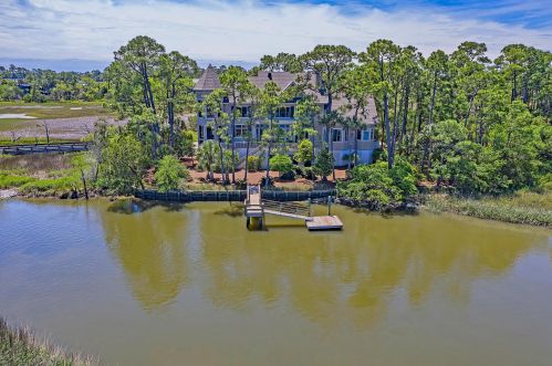 61 Salt Cedar Ln, Johns Island, SC 29455-5803