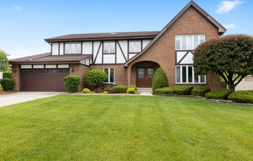 8501 Hollywood Dr, Orland Park, IL 60462-4060