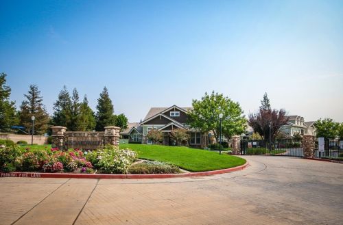 9515 Coney Island Cir, Elk Grove, CA 95758-3646