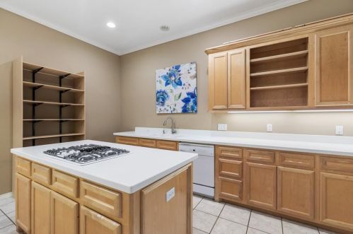 15720 Kuykendahl Ct, Conroe TX  77384-3560 exterior