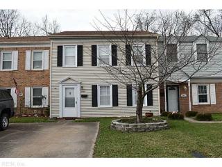 3214 Clover Hill Dr, Portsmouth, VA 23703-4106