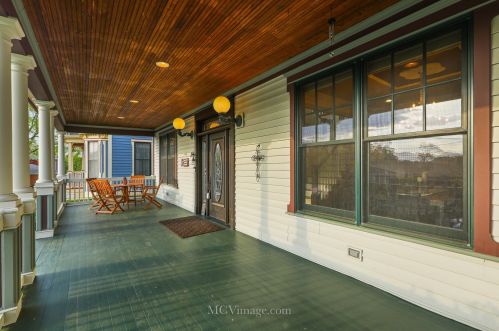 1003 Walter St, Lemont IL  60439-3920 exterior