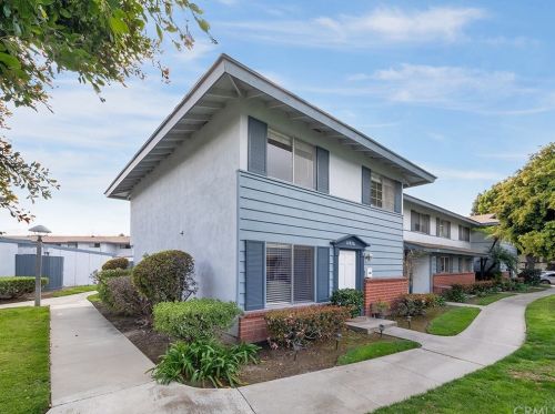 11036 Kibbins Cir, Stanton, CA 90680-2932
